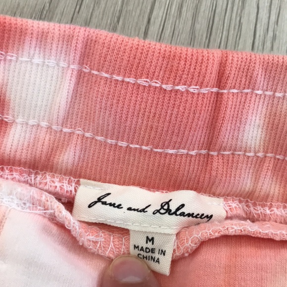 Jane and Delancey tie dye sweats shorts orange m - Picture 3 of 4